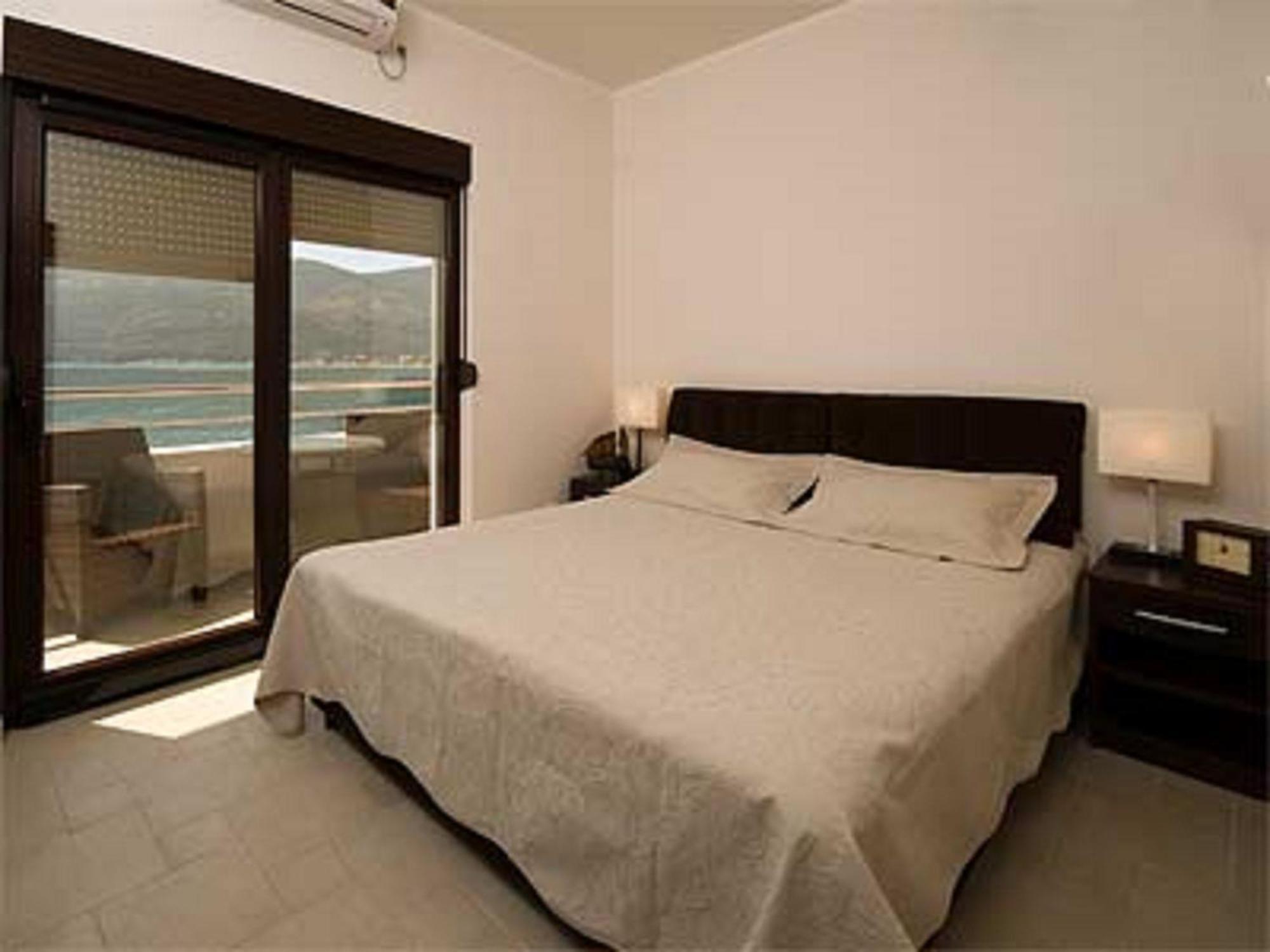 Apartments Twins تْشيرسيك نوفي الغرفة الصورة