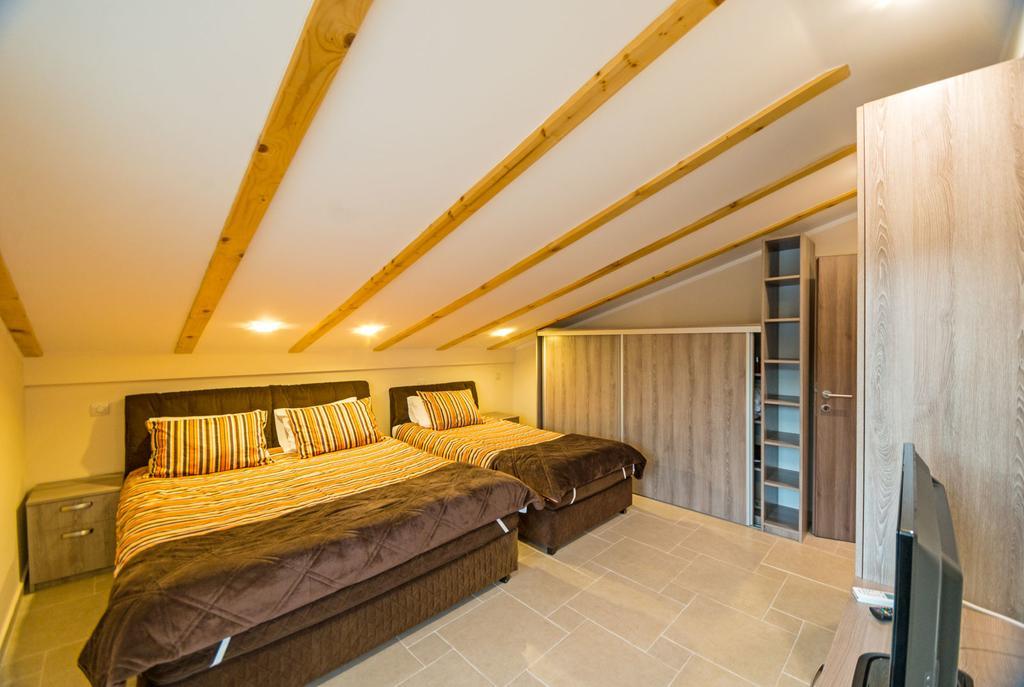 Apartments Twins تْشيرسيك نوفي الغرفة الصورة